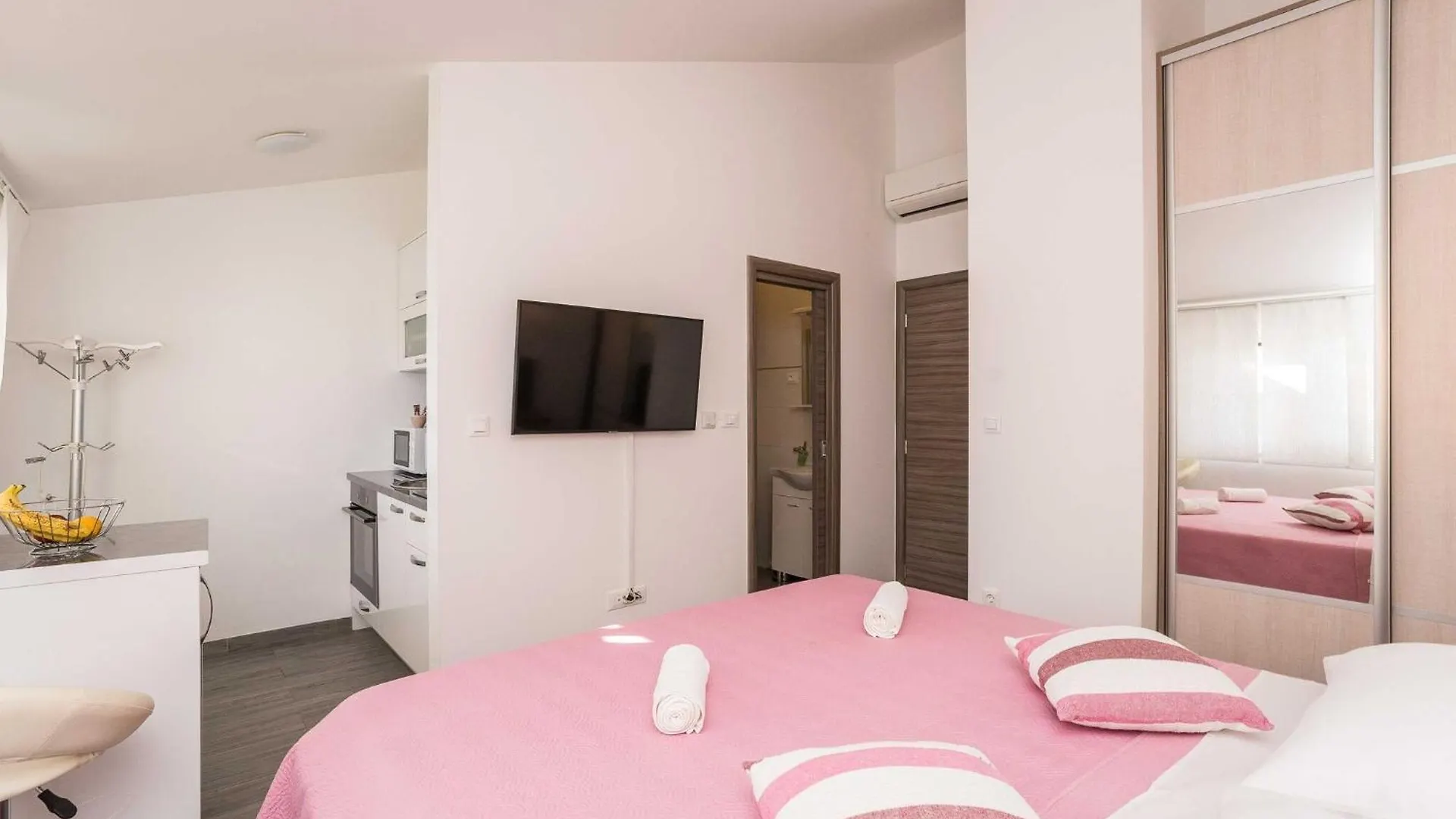 Apartments Maza - Studio Apartment Roberta زادار 0*,